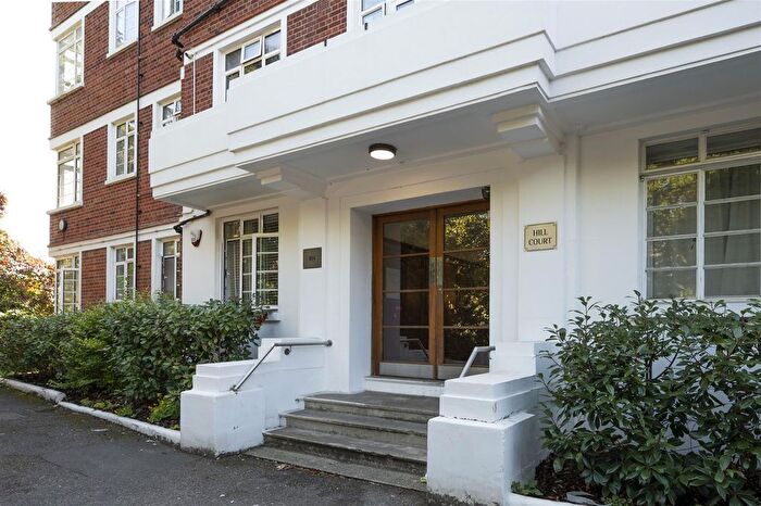 2 Bedroom Flat For Sale In Hill Court, Wimbledon Hill Road, SW19
