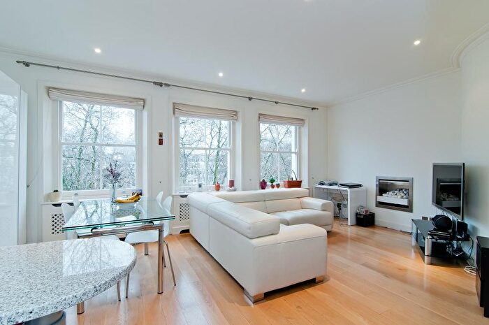 2 Bedroom Flat To Rent In Courtfield Gardens, South Kensington, SW5