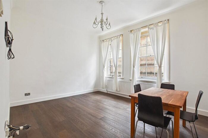 2 Bedroom Apartment To Rent In Park Road, London, NW1