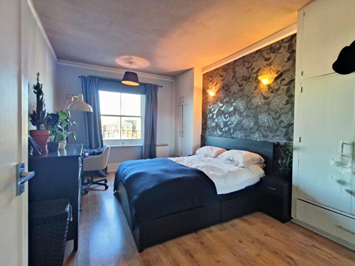 2 Bedroom Apartment To Rent In Clarence Parade, Southsea, PO5