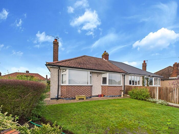 2 Bedroom Semi Detached Bungalow For Sale In Westbourne Road, Bexleyheath, DA7