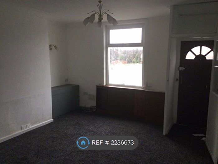 2 Bedroom End Of Terrace House To Rent In Bury New Road, Whitefield, Manchester, M45