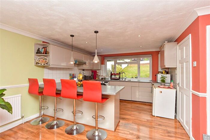 3 Bedroom Semi-detached House For Sale In Sussex Drive, Walderslade, Chatham, Kent, ME5