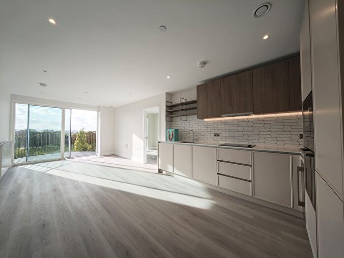 2 Bedroom Flat To Rent In Bufton House, Astell Road, Blackheath, SE3