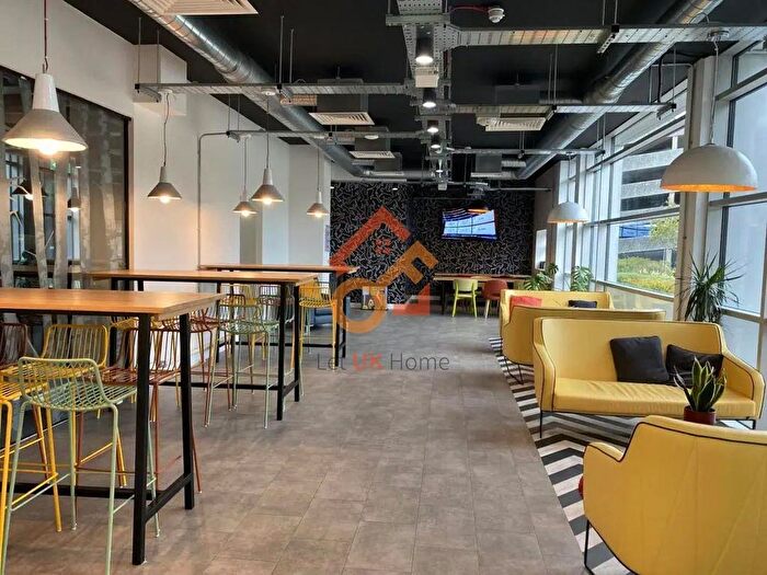 2 Bedroom Flat To Rent In Westpoint, Chester Road, Manchester, M16