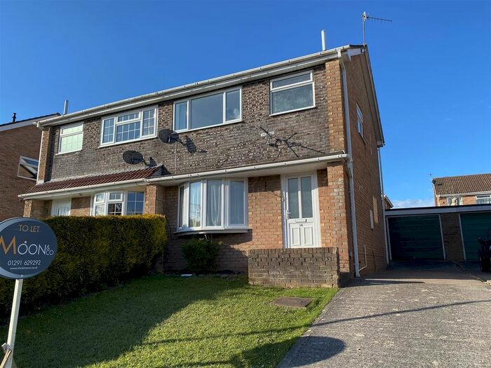 3 Bedroom Semi-Detached House To Rent In Stuart Avenue, Chepstow, NP16