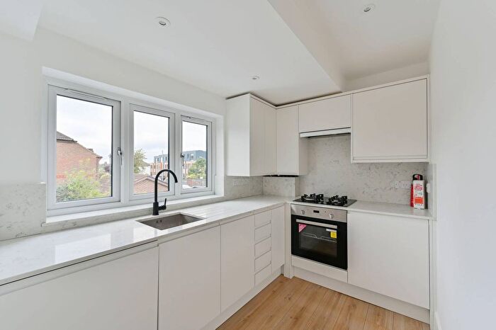 2 Bedroom Flat To Rent In Ashbourne Road, Tooting, Mitcham, CR4