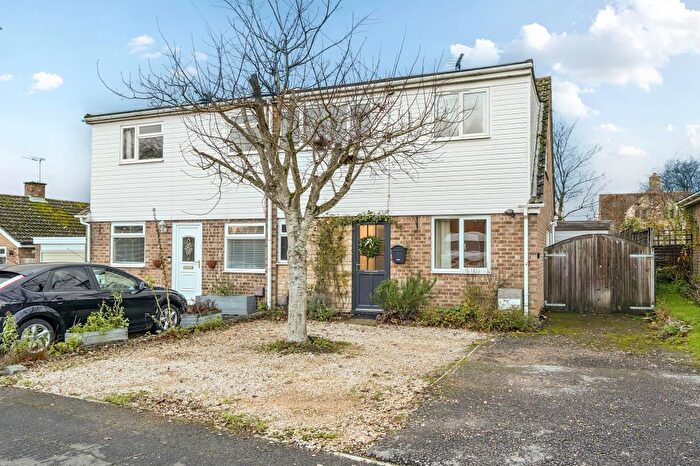 5 Bedroom Semi-Detached House For Sale In Windmill Close, North Leigh, OX29