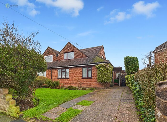 4 Bedroom Bungalow For Sale In Templeton Road, Great Barr, Birmingham, B44