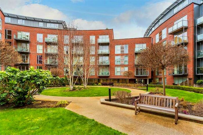 1 Bedroom Flat To Rent In The Heart, Walton-on-thames, Surrey, KT12