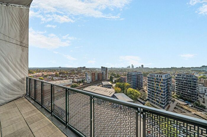 1 Bedroom Flat For Sale In Meridian Heights, Ealing Road, London, HA0