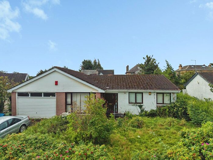 3 Bedroom Bungalow For Sale In Dunterlie Court, Glasgow, G78