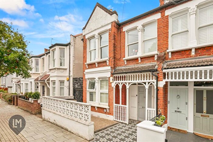 2 Bedroom Maisonette For Sale In Trentham Street, London, SW18