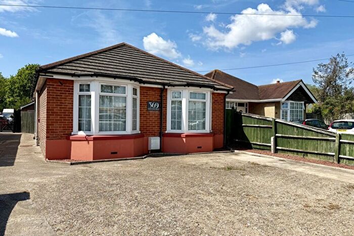 3 Bedroom Detached Bungalow For Sale In Fareham Road, Gosport, PO13