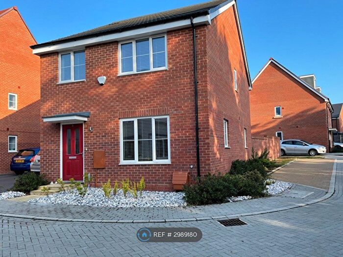 4 Bedroom Detached House To Rent In Carew Court, Kingsmead, Milton Keynes, MK4