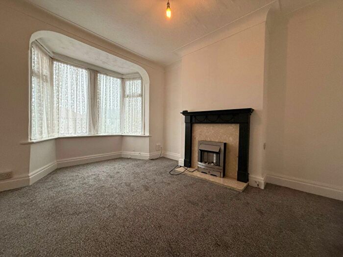 3 Bedroom Semi-Detached House To Rent In Collins Avenue, Blackpool, Lancashire, FY2