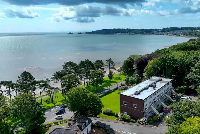 2 Bedroom Flat For Sale In Gullivers Close, West Cross, Swansea, SA3