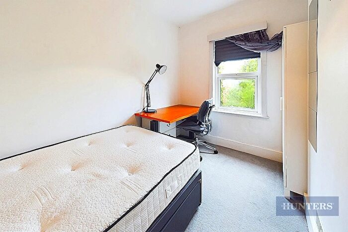 4 Bedroom Terraced House For Sale In Broadlands Road, Southampton, SO17
