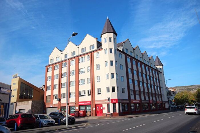2 Bedroom Flat For Sale In Vaughan Street, Llandudno, LL30