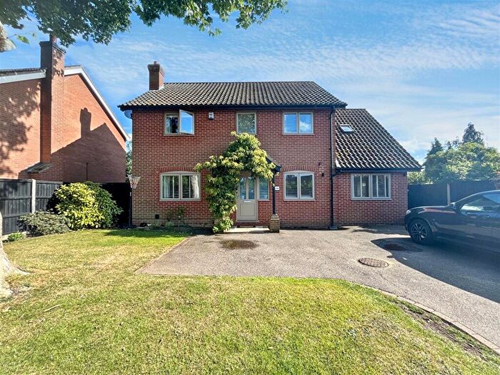 4 Bedroom Detached House For Sale In The Poplars, Forncett St. Peter, Norwich, NR16