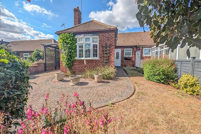 2 Bedroom Semi Detached Bungalow For Sale In Malvern Close, Newmarket, CB8