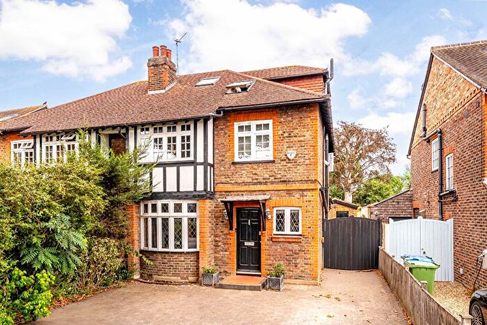 4 Bedroom Semi-Detached House For Sale In Gloucester Road, Hampton, TW12