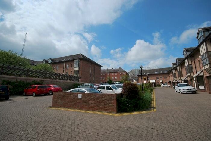 2 Bedroom Apartment To Rent In The Mews, City Centre, NE1
