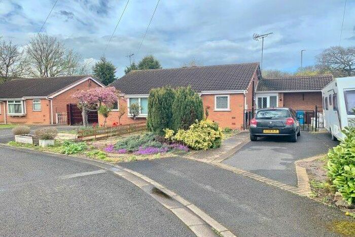 2 Bedroom Bungalow To Rent In Brendon Way, Nottingham, NG10