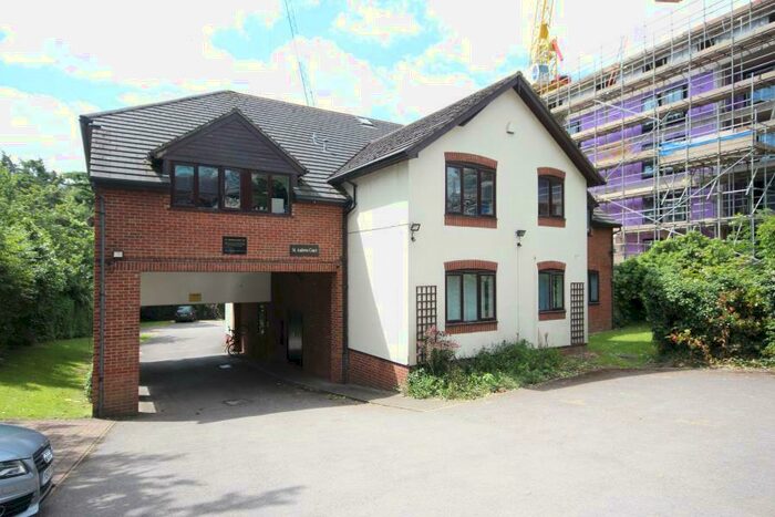 1 Bedroom Flat To Rent In ***Let AGREEDSt Andrews Court, Upton Park, Slough, SL1