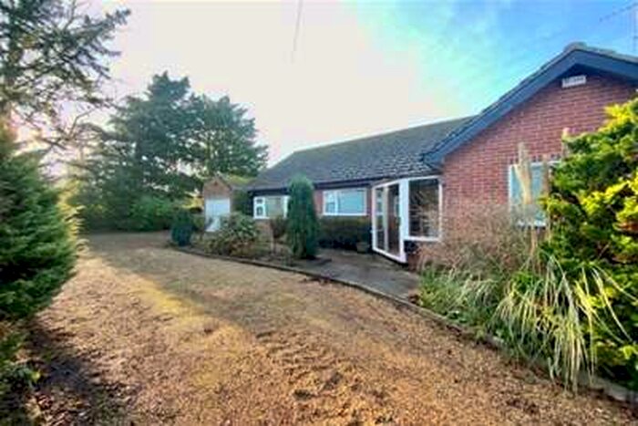 3 Bedroom Bungalow To Rent In Staitheway Road, NR12