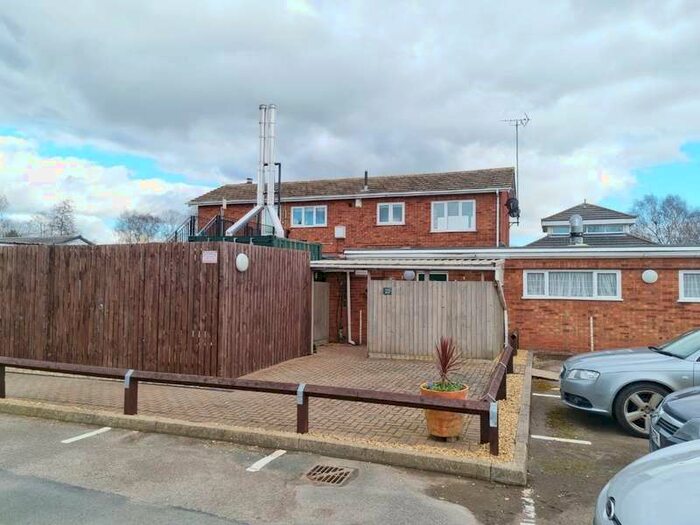 2 Bedroom Flat To Rent In Weir Road Kibworth Beauchamp, LE8