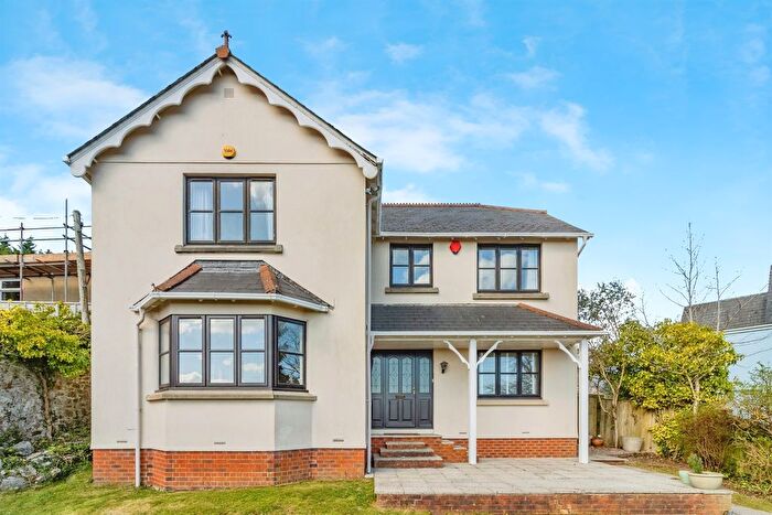 4 Bedroom Detached House For Sale In South Road, Newton Abbot, TQ12