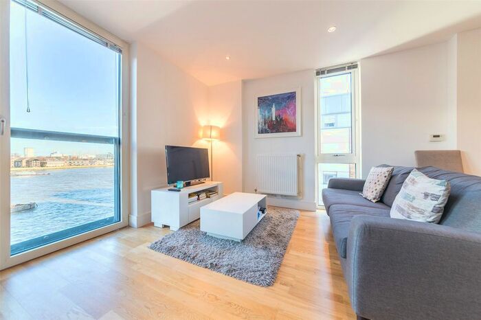 1 Bedroom Flat To Rent In Jubilee Court, Wood Wharf, Greenwich, London, SE10