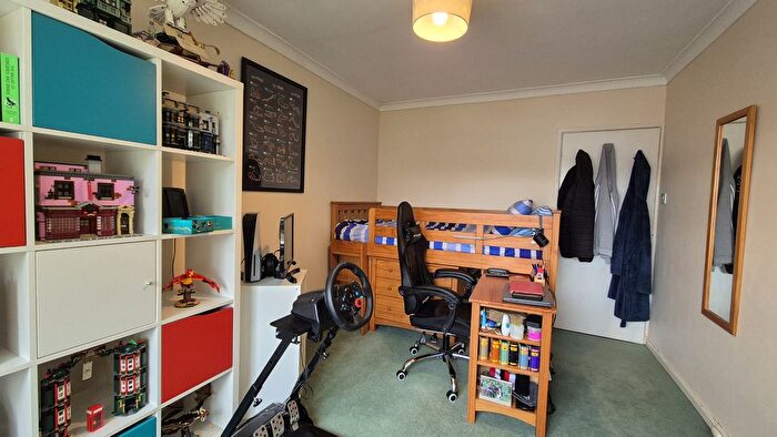 3 Bedroom Detached Bungalow For Sale In Sutcliffe Drive, Harbury, CV33