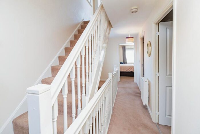 3 Bedroom End Of Terrace House For Sale In Cheviot Gardens, Oakridge Park, Milton Keynes, Buckinghamshire, MK14