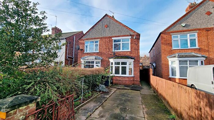 3 Bedroom Semi Detached House To Rent In Eastfield Road, Wellingborough, NN8