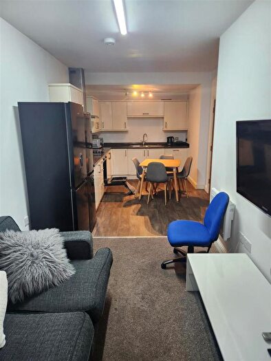 4 Bedroom Private Hall To Rent In Pitt Street, Lancaster, LA1