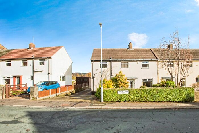 3 Bedroom Semi Detached House For Sale In Alloe Field View, Halifax, HX2