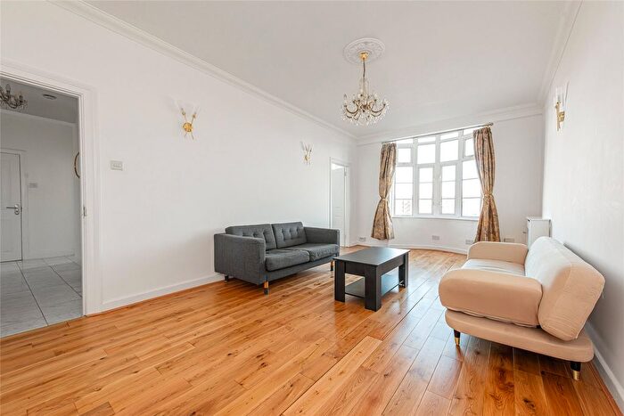 2 Bedroom Flat To Rent In Grove End Gardens, Grove End Road, London, NW8