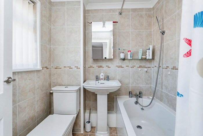 2 Bedroom Terraced House For Sale In Borrowdale Road, Southampton, Hampshire, SO16