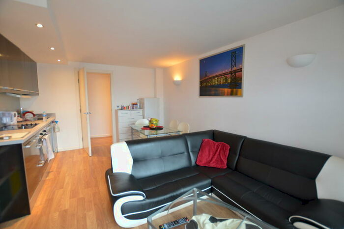 2 Bedroom Apartment To Rent In West Point, Wellington Street, Leeds City Centre, LS1
