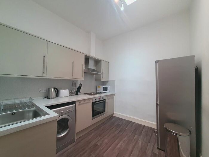 2 Bedroom Flat To Rent In Middlefield, Leith, Edinburgh, EH7