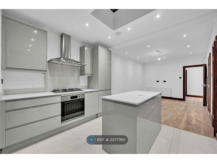 4 Bedroom Terraced House To Rent In Stirling Road, London, E17