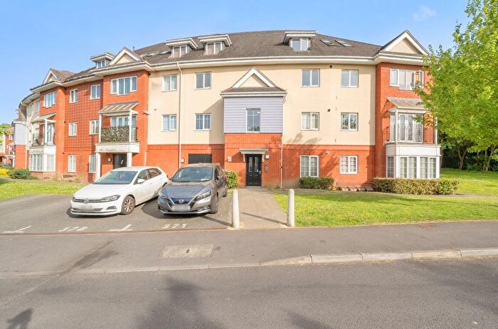 1 Bedroom Flat For Sale In Flowerdown Court, Flowers Avenue, Ruislip, HA4