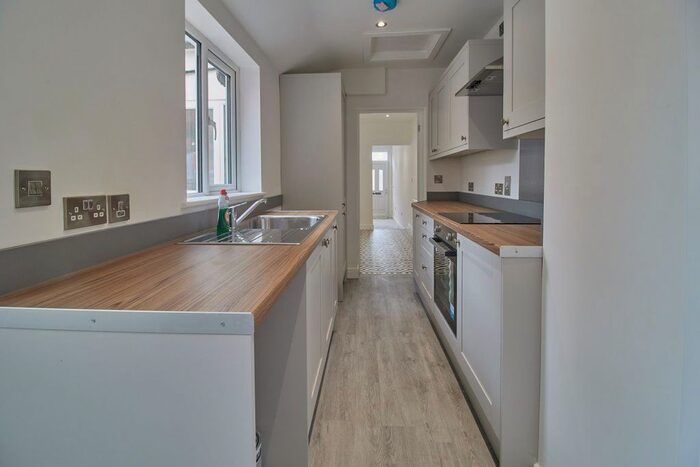 3 Bedroom Terraced House To Rent In Trinity Lane, Hinckley, LE10