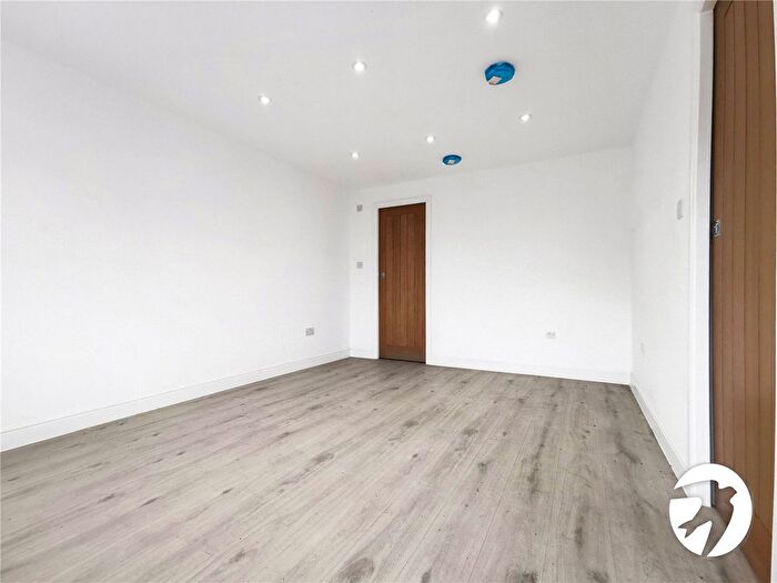 1 Bedroom Flat To Rent In Westbrooke Road, Welling, DA16