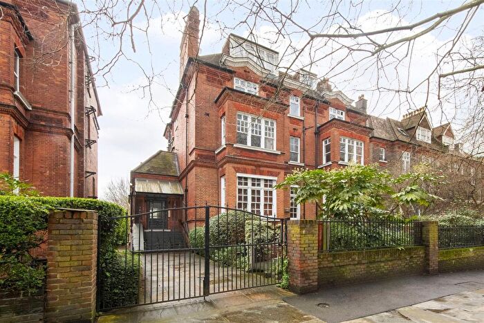 2 Bedroom Flat To Rent In Fitzjohn's Avenue, Hampstead, NW3