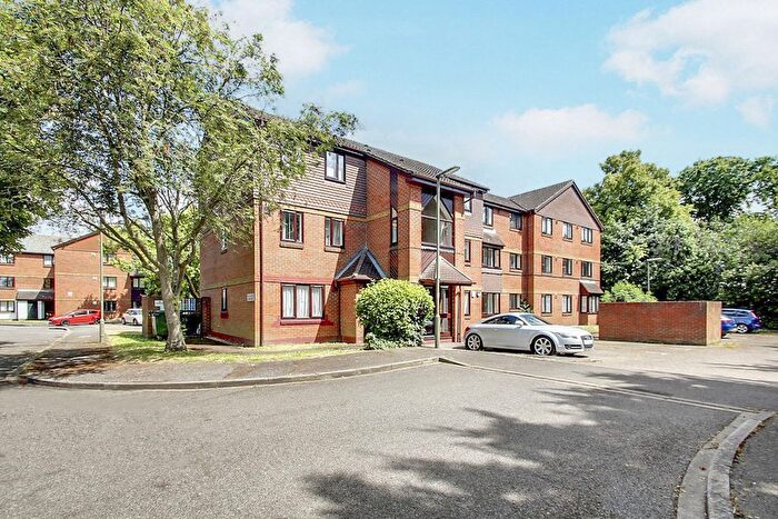 1 Bedroom Flat To Rent In Dove Court, Hadrian Way, Stanwell, Middlesex, TW19