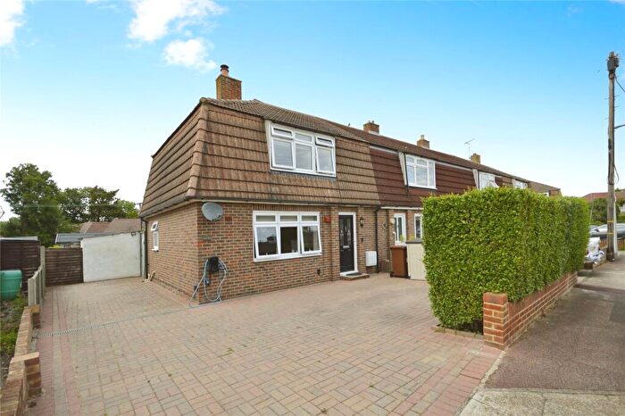3 Bedroom Semi-Detached House For Sale In Harrison Drive, High Halstow, Rochester, Kent, ME3