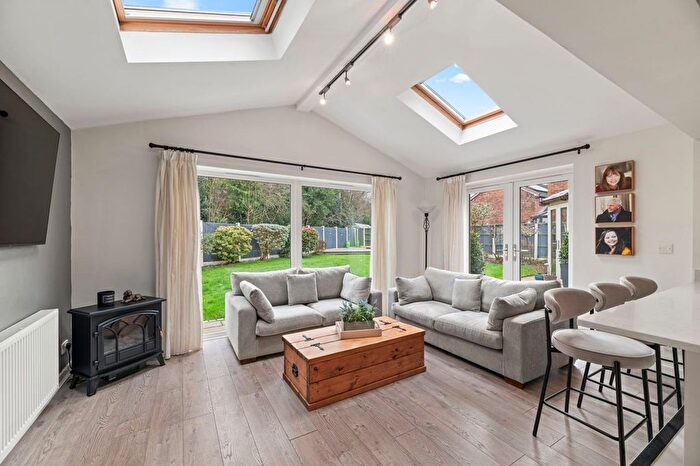 5 Bedroom Detached House For Sale In Sharon Park Close, Grappenhall, WA4 - Photo 4